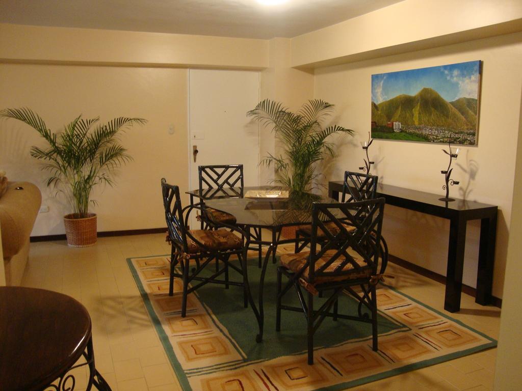 La Alameda Apartman Caracas Szoba fotó