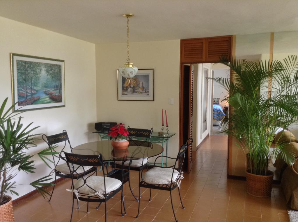 La Alameda Apartman Caracas Szoba fotó